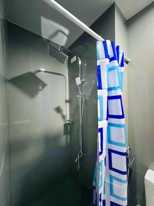 Apartment 1 Bedroom In Makati *