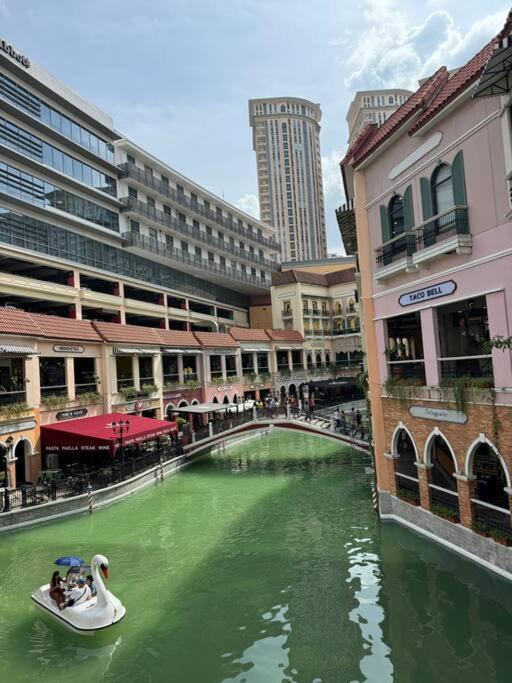 Cozi Venice Luxury Residences Bgc Apartment *