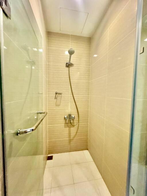 Cozi Uptown Executive 1br
