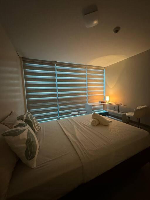 Cozi Uptown Executive 1br *