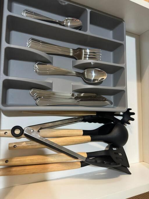 Cozi Uptown Executive 1br *