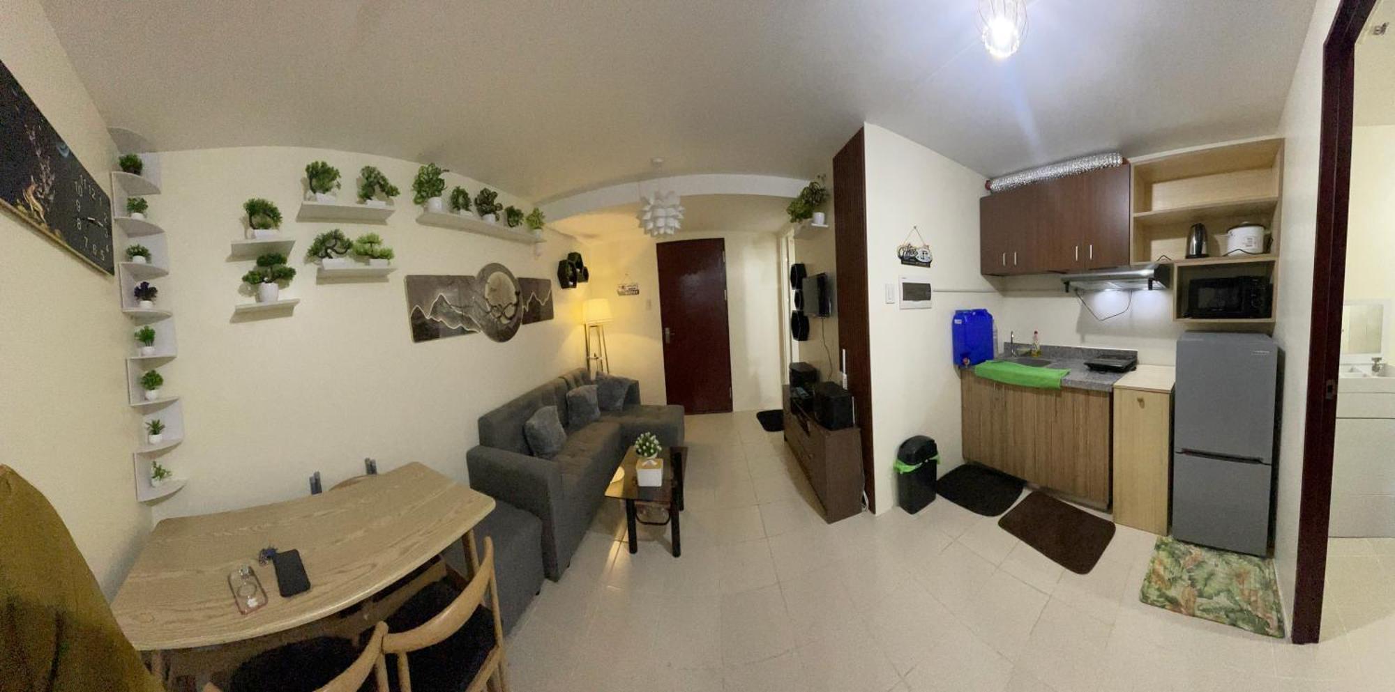 Jelyn Staycation At Urban Deca Homes Aparthotel