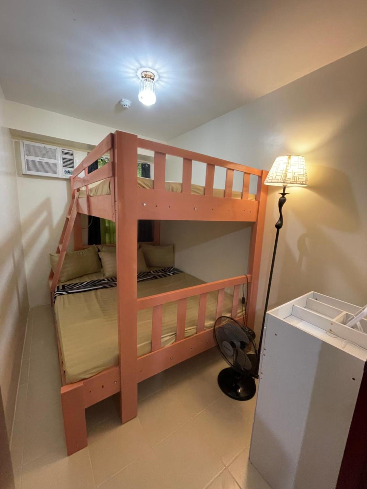 Aparthotel Jelyn Staycation At Urban Deca Homes Manila