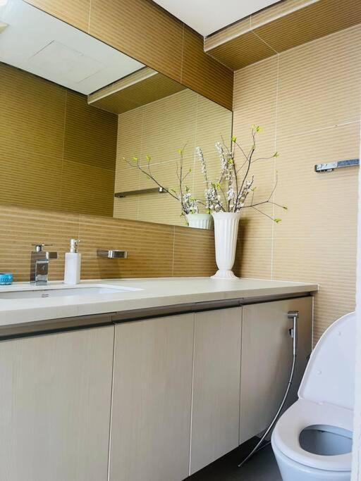 The Loft 39i Twin Oaks Place Apartment Manila