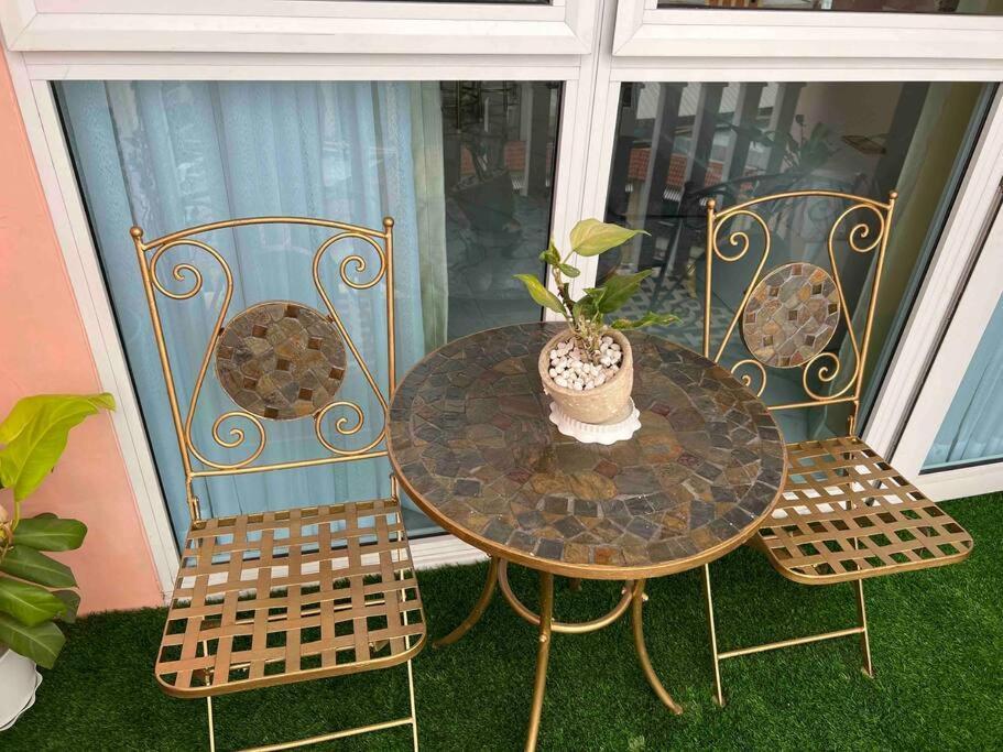 Casa Feliza Belle-veranda Overlooking Venice Grand Canal Gondola Ride, With Pool,gym,tennis,basketball Courts,sauna And Massage