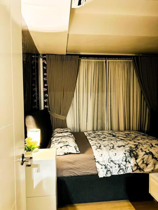Modern Solace - The Florence 1br