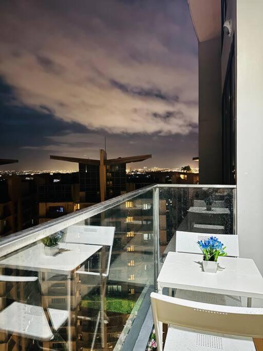Modern Solace - The Florence 1br * Manila