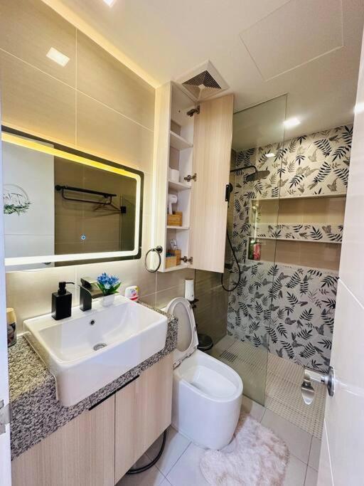 Modern Solace - The Florence 1br