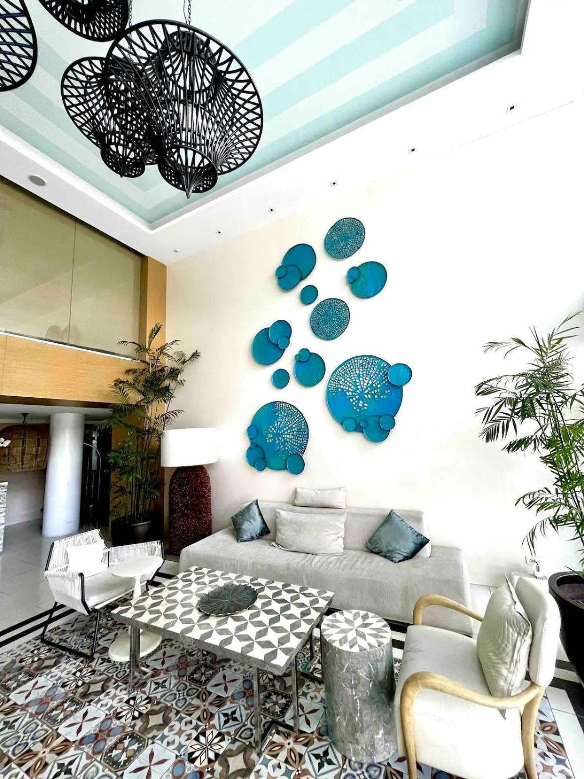 Azure Urban Residences By V'staycation * Manila