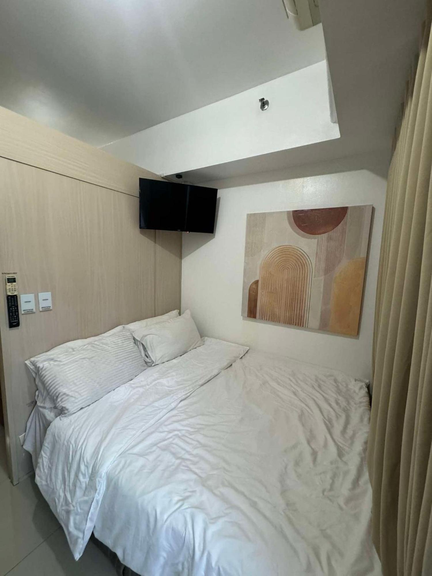 Makati Jazz Staycation Apartment