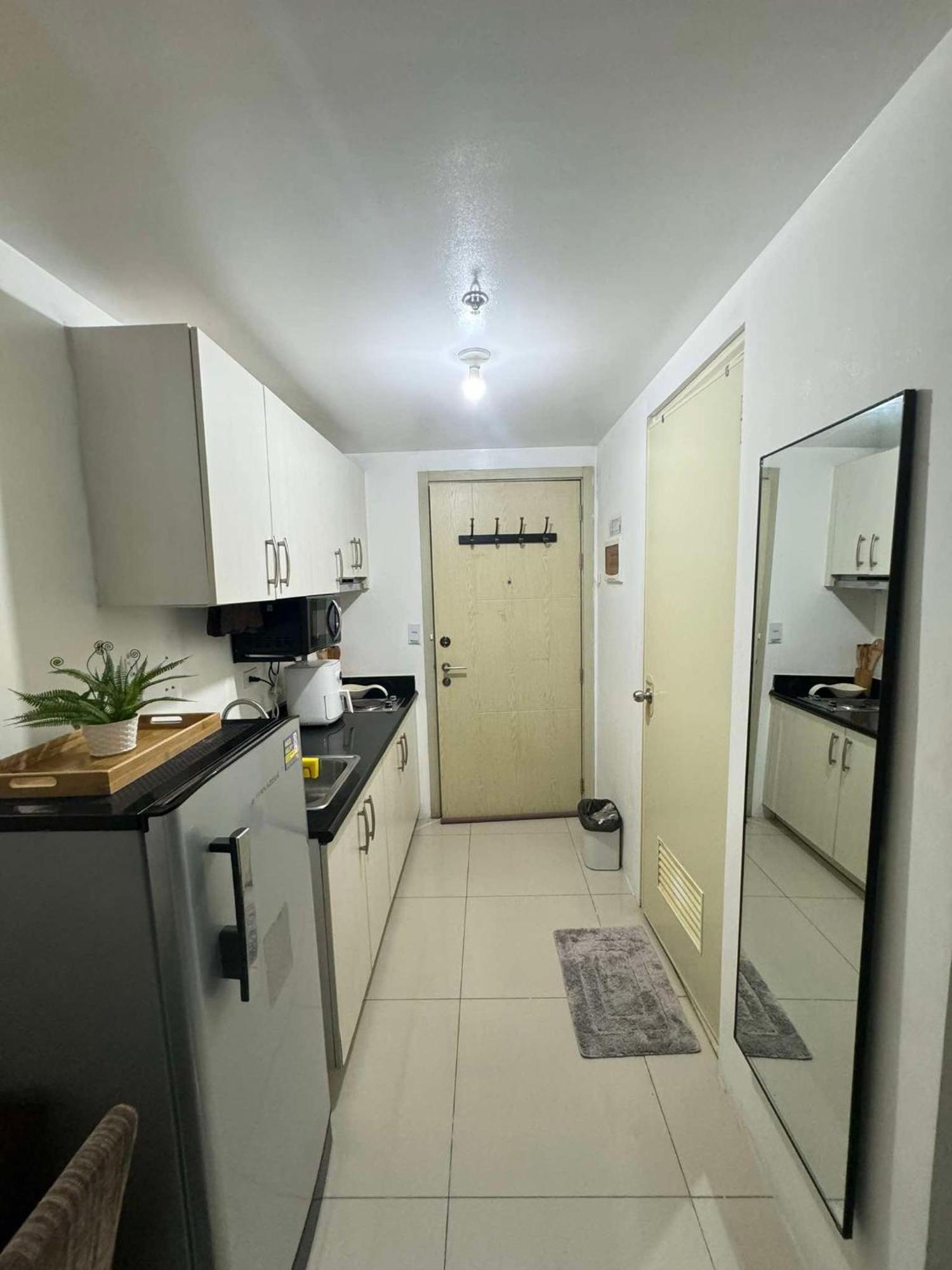 Makati Jazz Staycation Apartment