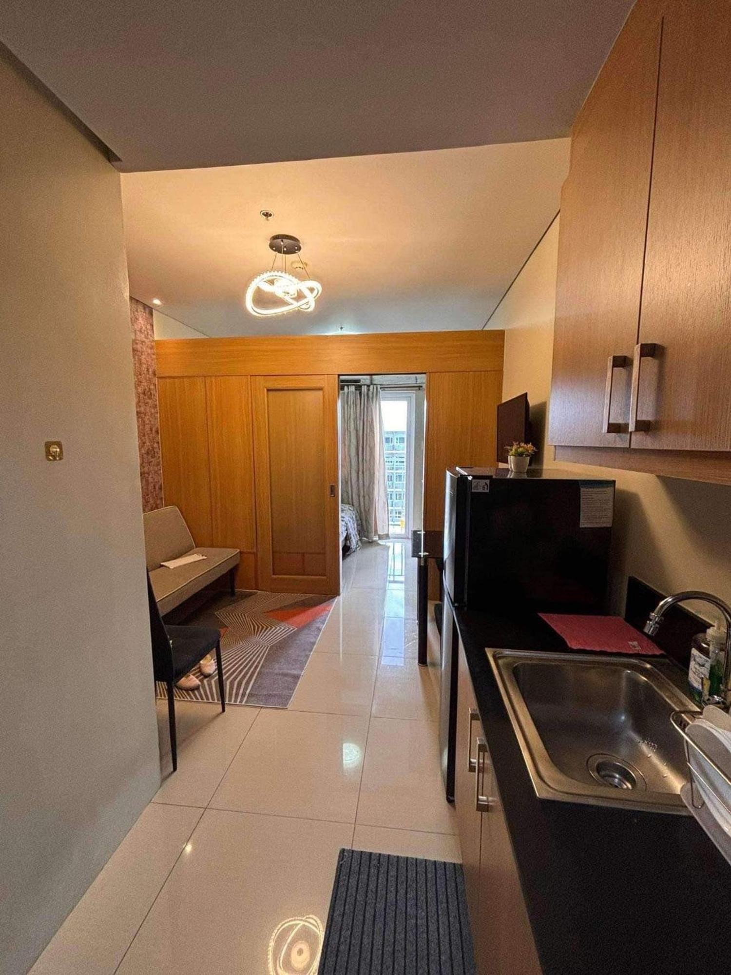 Shell Residences Staycation Aprtel Apartment *