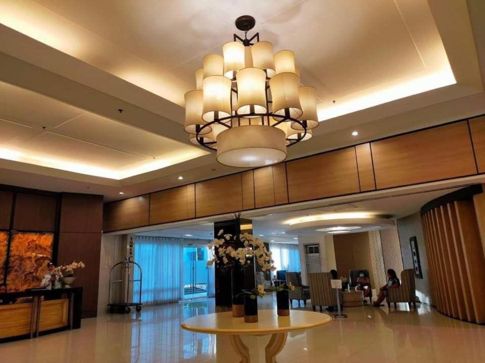 Apartment Shell Residences Mall Of Asia