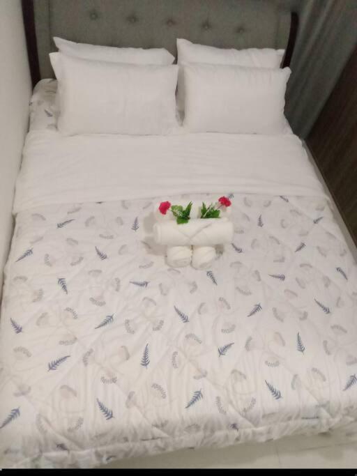 Luxurious Bayview 2br Near Moa Picc Ccp Free Wifi In Pasay *