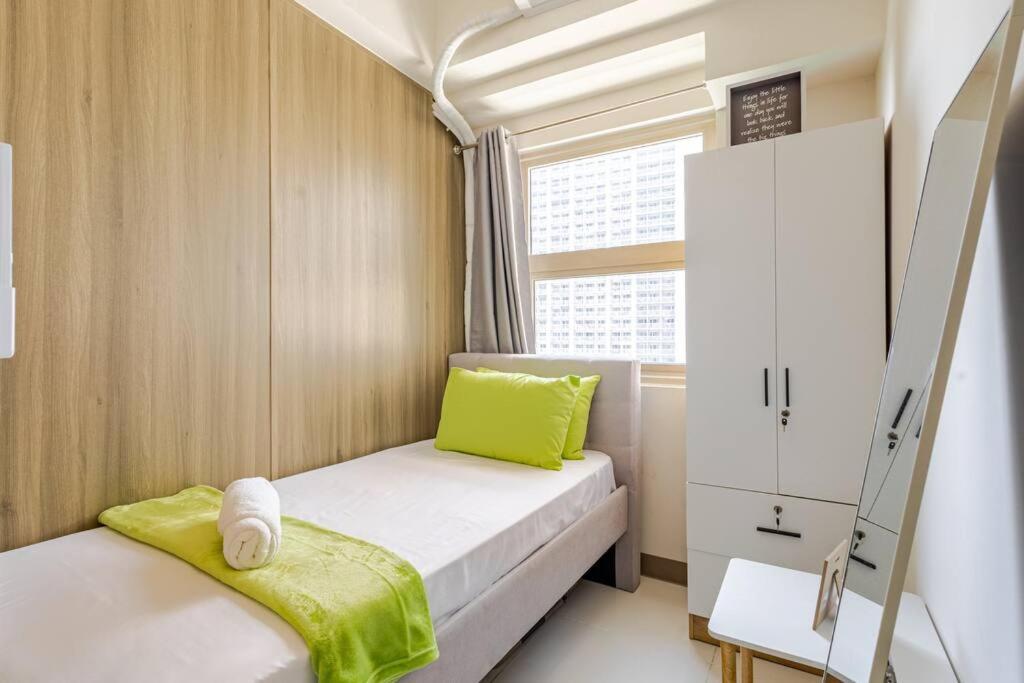 Luxurious Bayview 2br Near Moa Picc Ccp Free Wifi In Pasay Apartment