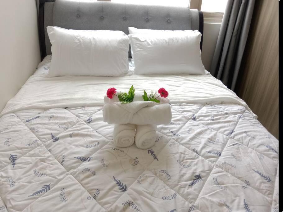 Luxurious Bayview 2br Near Moa Picc Ccp Free Wifi In Pasay *