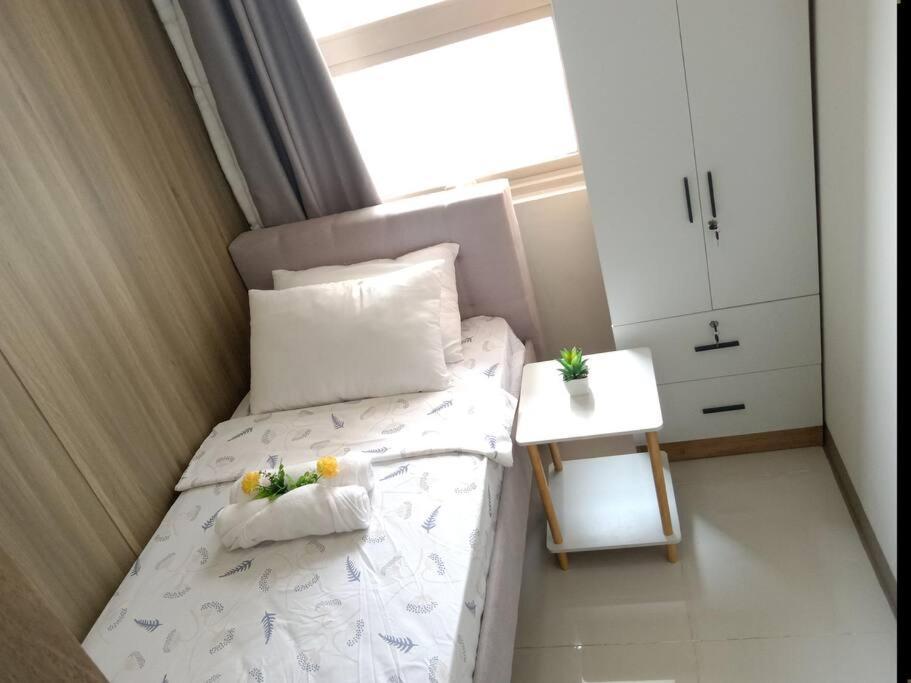 Luxurious Bayview 2br Near Moa Picc Ccp Free Wifi In Pasay *