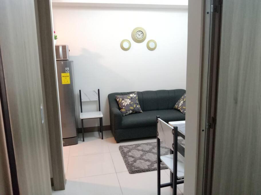 Luxurious Bayview 2br Near Moa Picc Ccp Free Wifi In Pasay