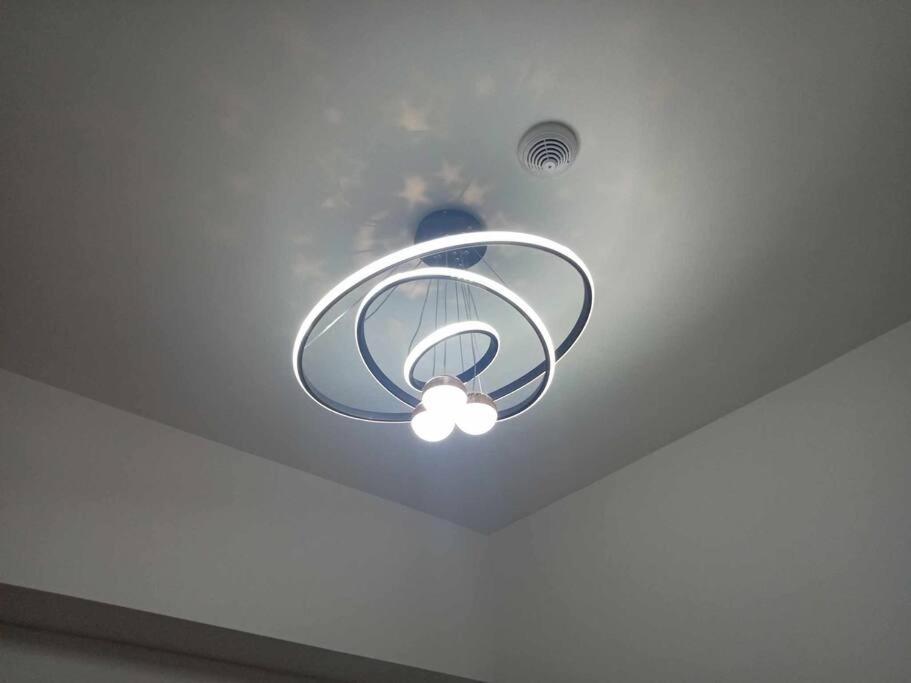 Luxurious Bayview 2br Near Moa Picc Ccp Free Wifi In Pasay Apartment *