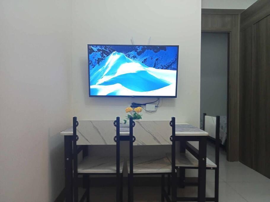 Luxurious Bayview 2br Near Moa Picc Ccp Free Wifi In Pasay Manila
