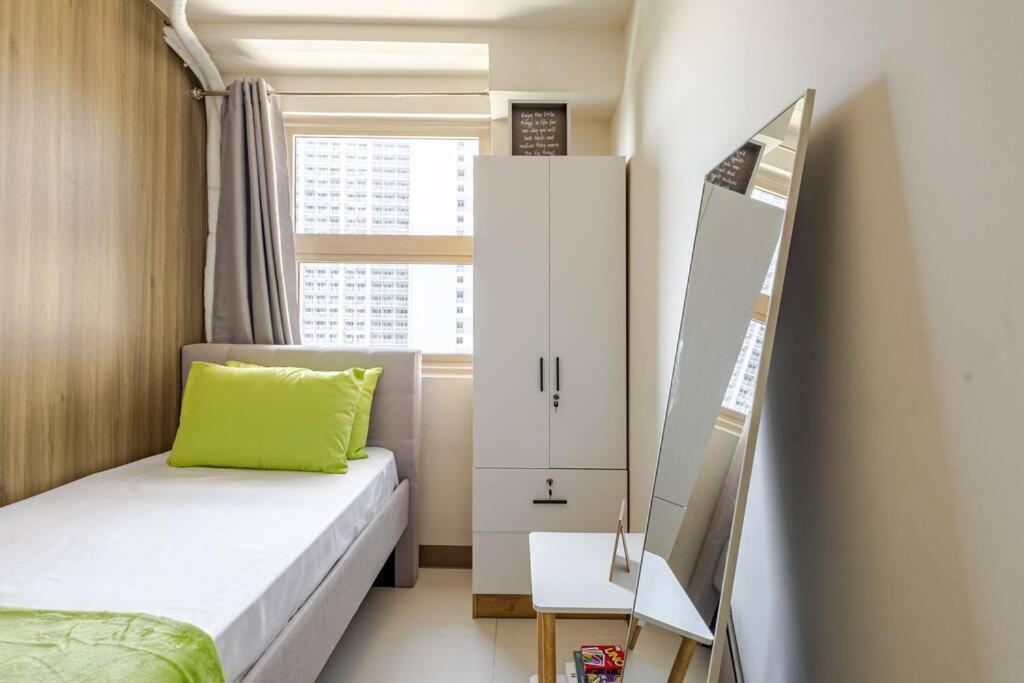 Luxurious Bayview 2br Near Moa Picc Ccp Free Wifi In Pasay * Manila