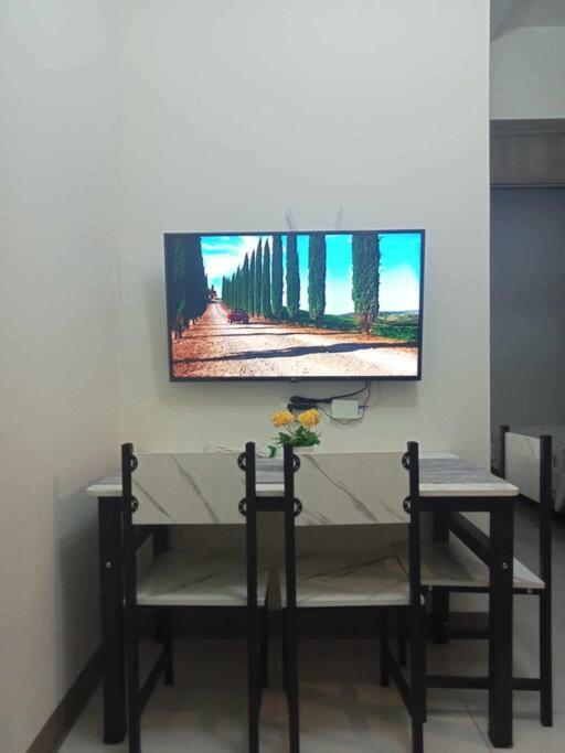 Apartment Luxurious Bayview 2br Near Moa Picc Ccp Free Wifi In Pasay