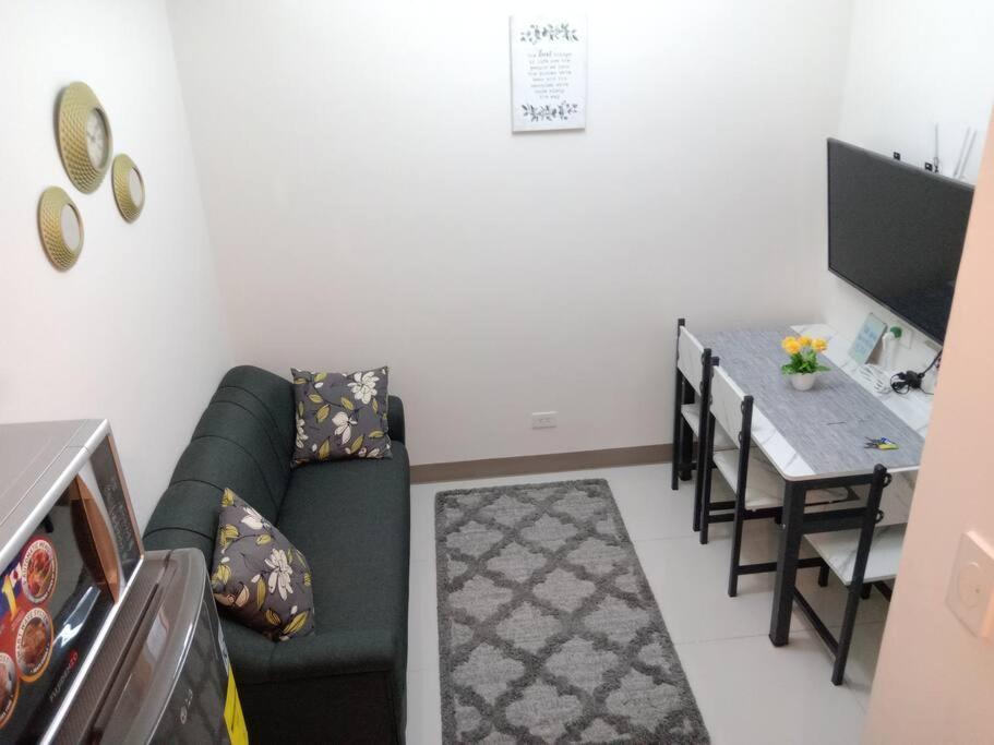Apartment Luxurious Bayview 2br Near Moa Picc Ccp Free Wifi In Pasay *