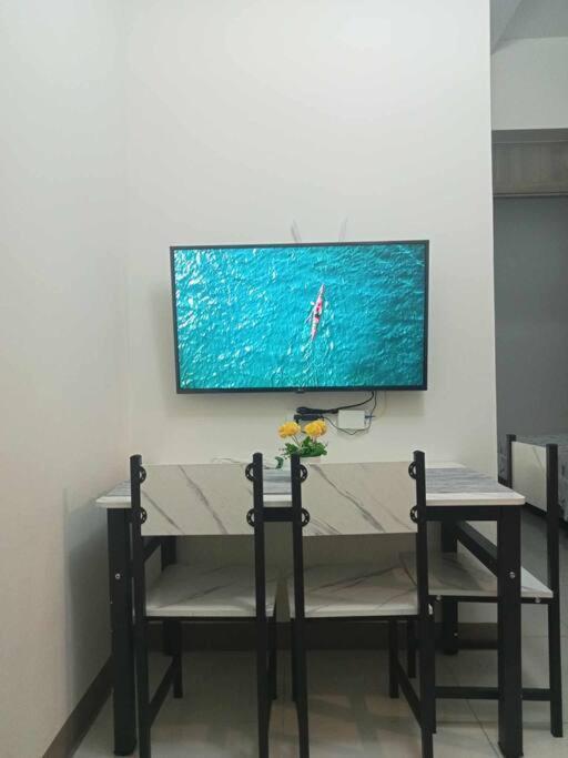 Luxurious Bayview 2br Near Moa Picc Ccp Free Wifi In Pasay