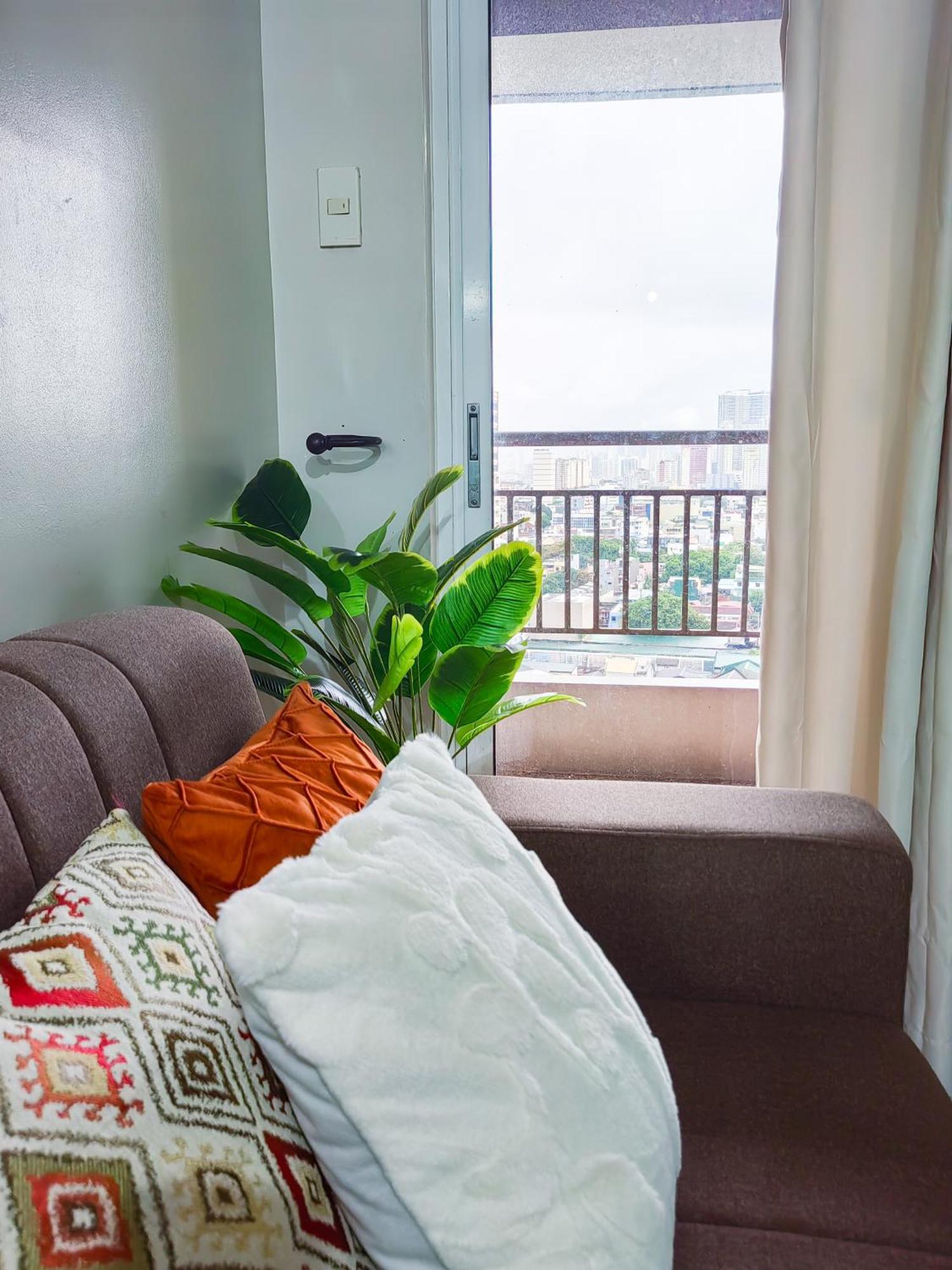 Hotel La Verti Residences Staycation Manila