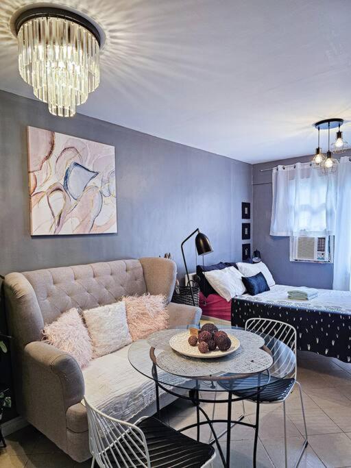 Pet-friendly Chic Near Acacia Estates & Bgc *