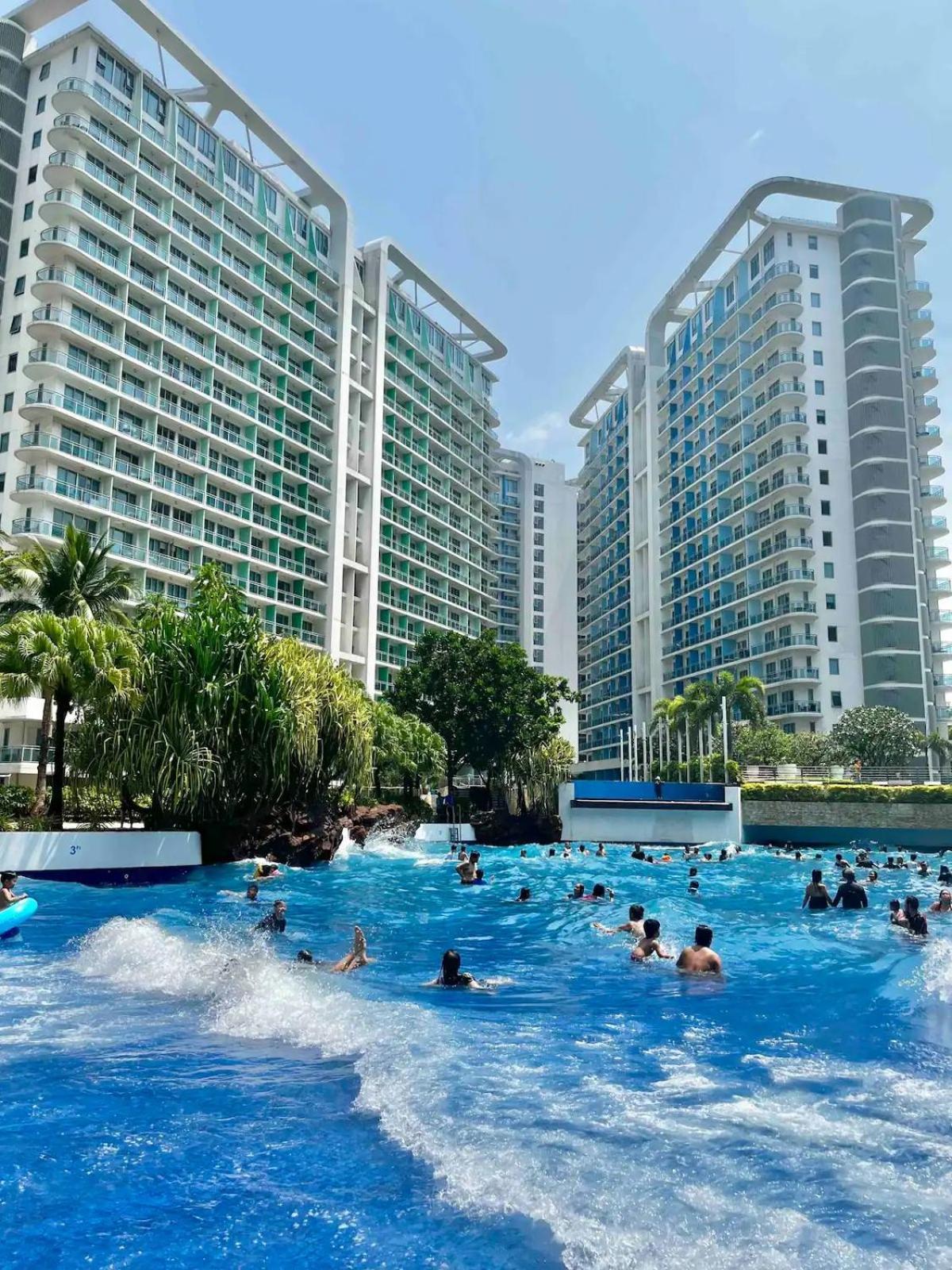 Azure Beach Residences Staycation * Manila