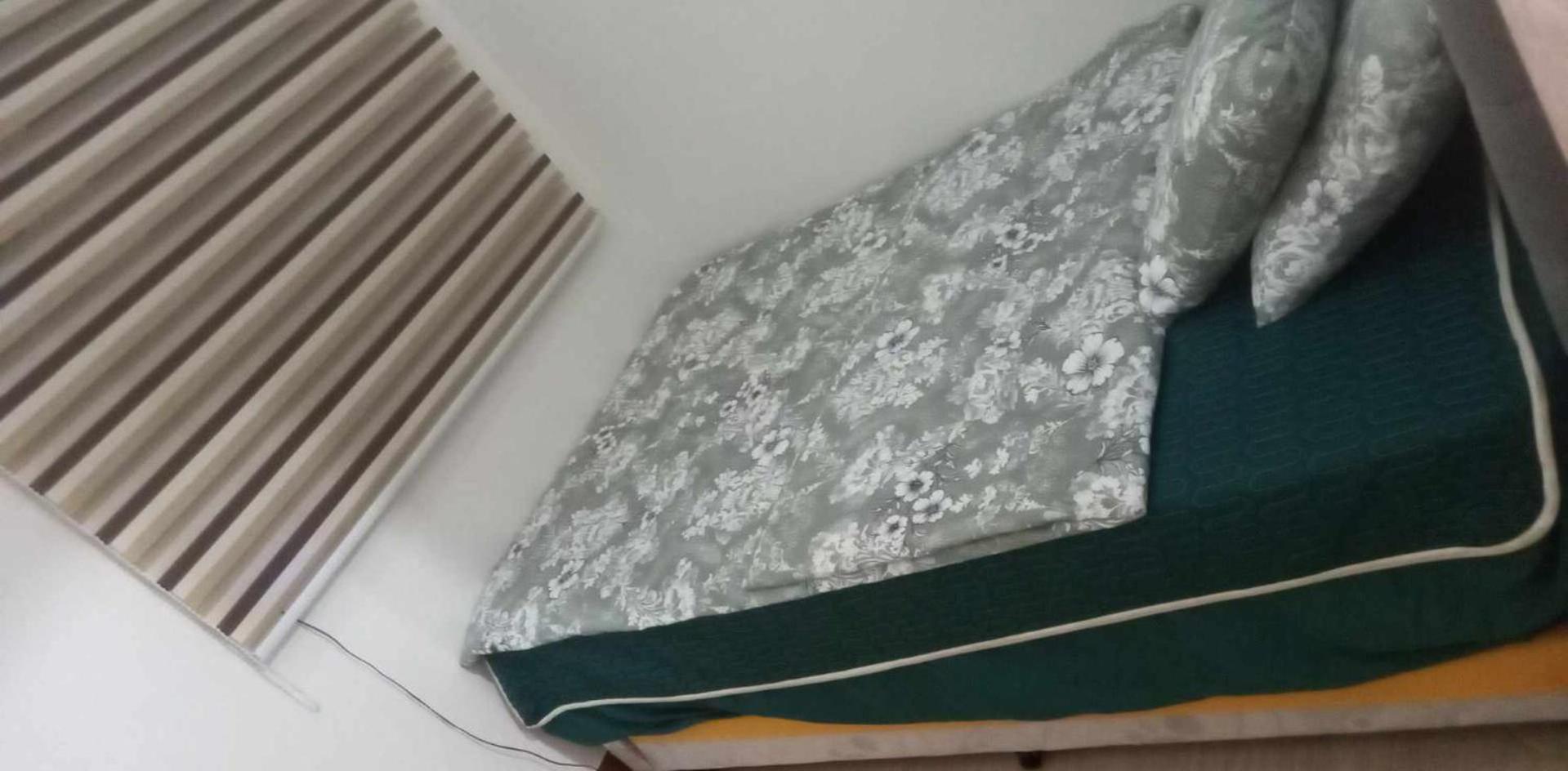 1bedroom Fully Furnished With Netflix & Free Wifi In Trees Residences * Manila