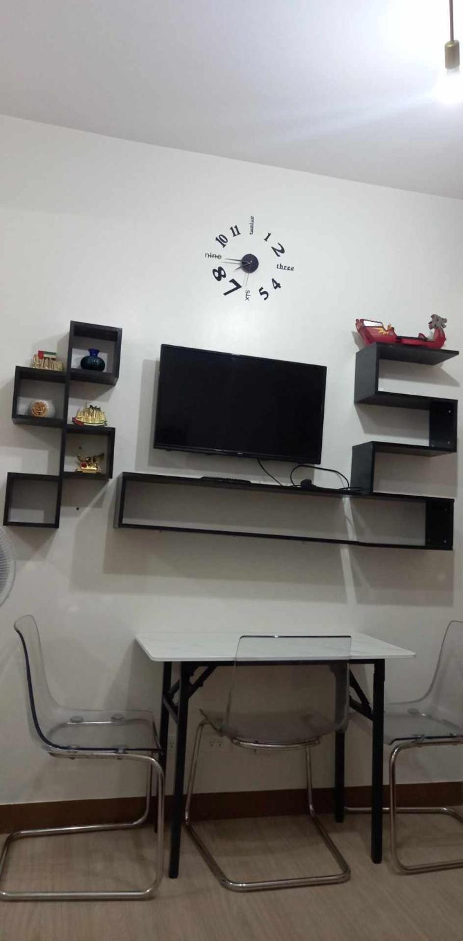 Apartment 1bedroom Fully Furnished With Netflix & Free Wifi In Trees Residences Manila