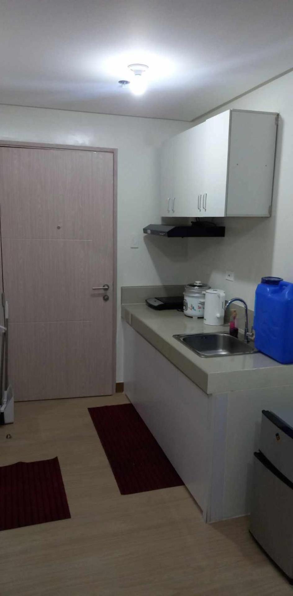 1bedroom Fully Furnished With Netflix & Free Wifi In Trees Residences Apartment *