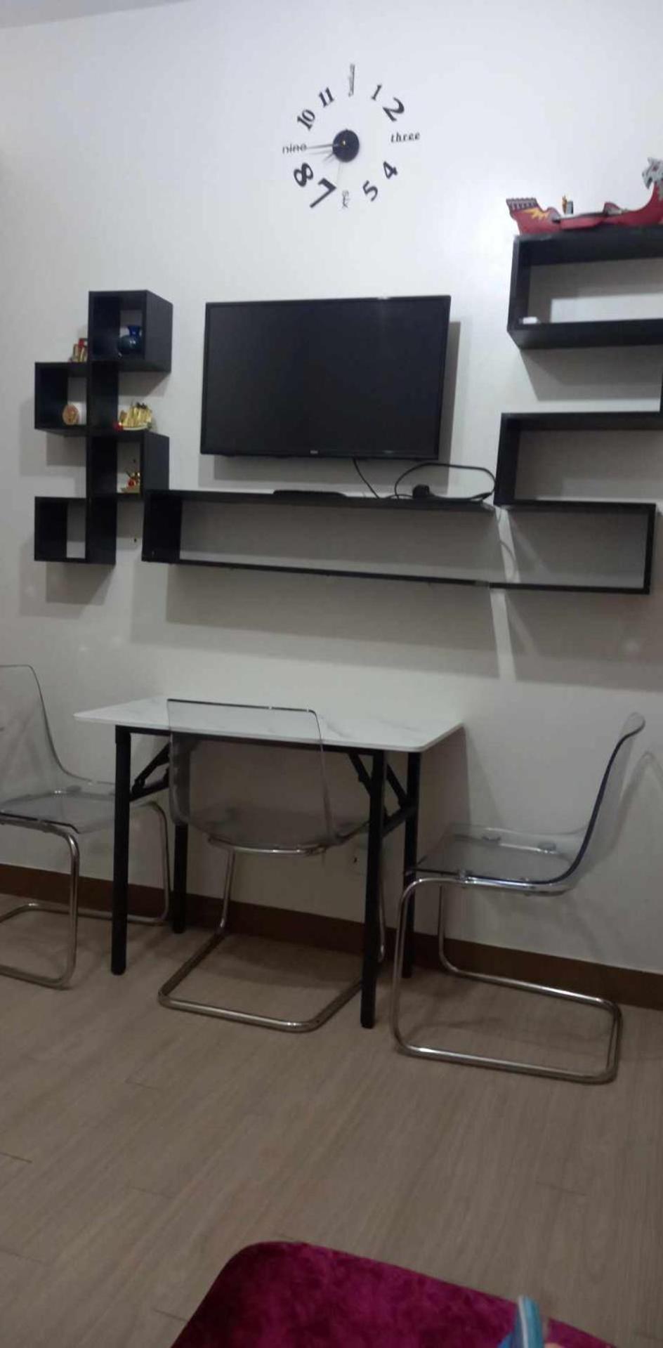 1bedroom Fully Furnished With Netflix & Free Wifi In Trees Residences *