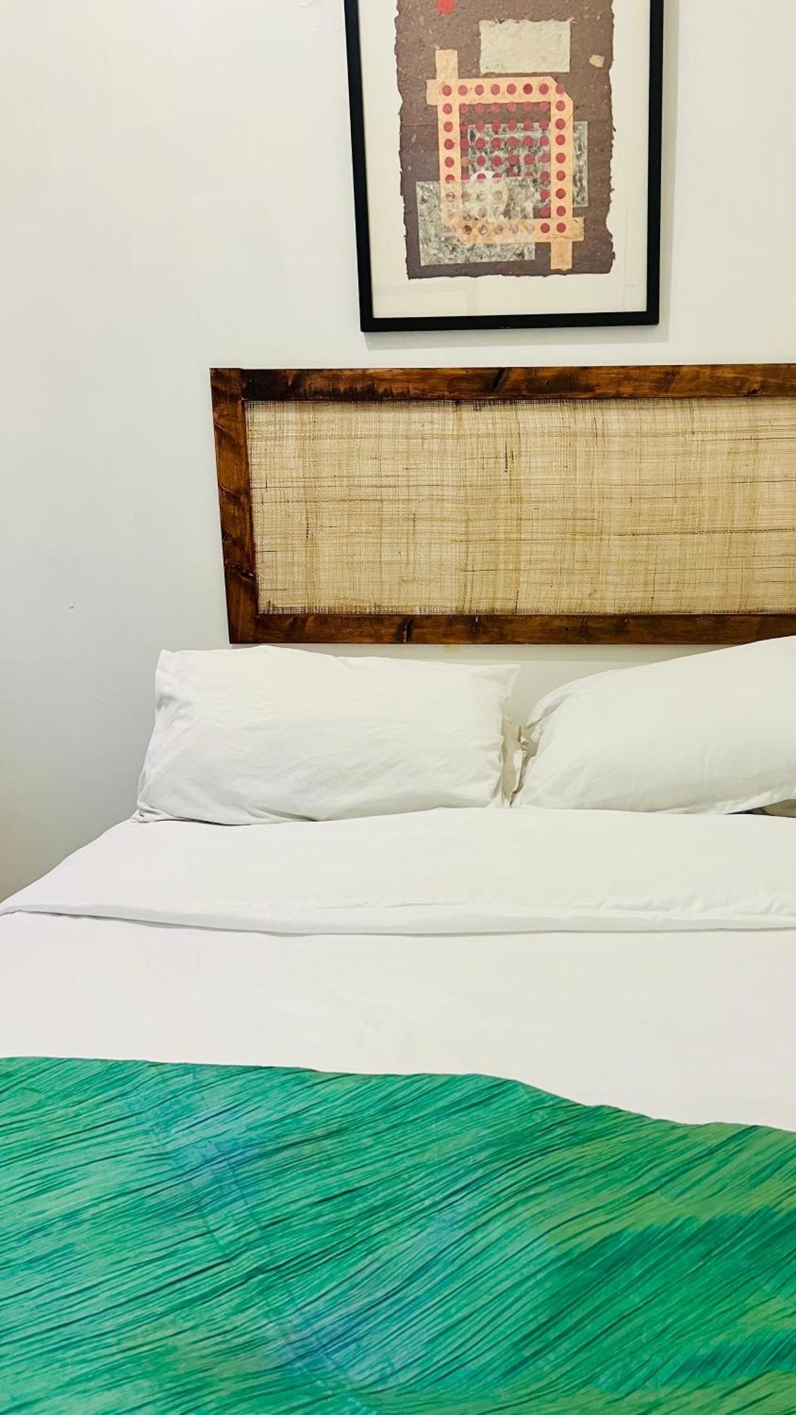 Spacious 1br Steps To Megamall Ortigas View * Manila