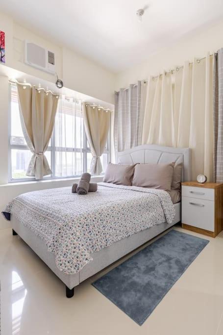 Perfect For In Levels Burbank Apartamento *
