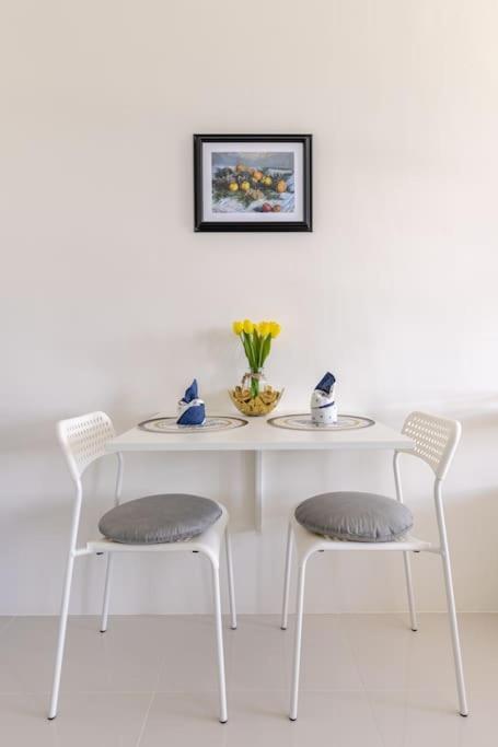 Perfect For In Levels Burbank Apartamento