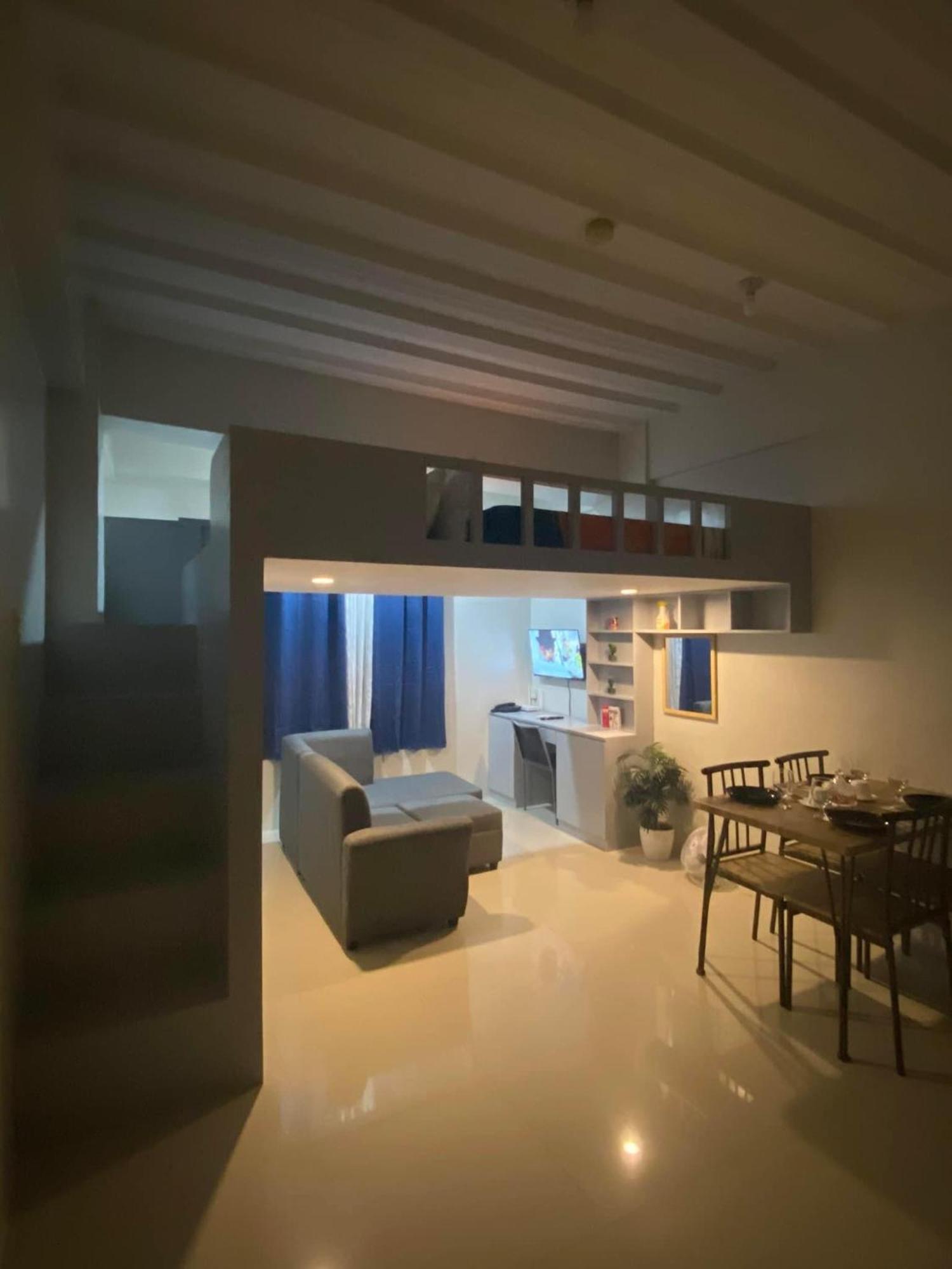 Affordable Near In Naia Apartment *