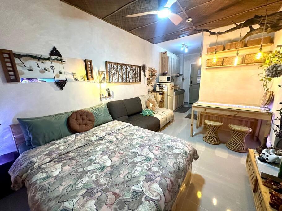 Native Themed Staycation In Qc