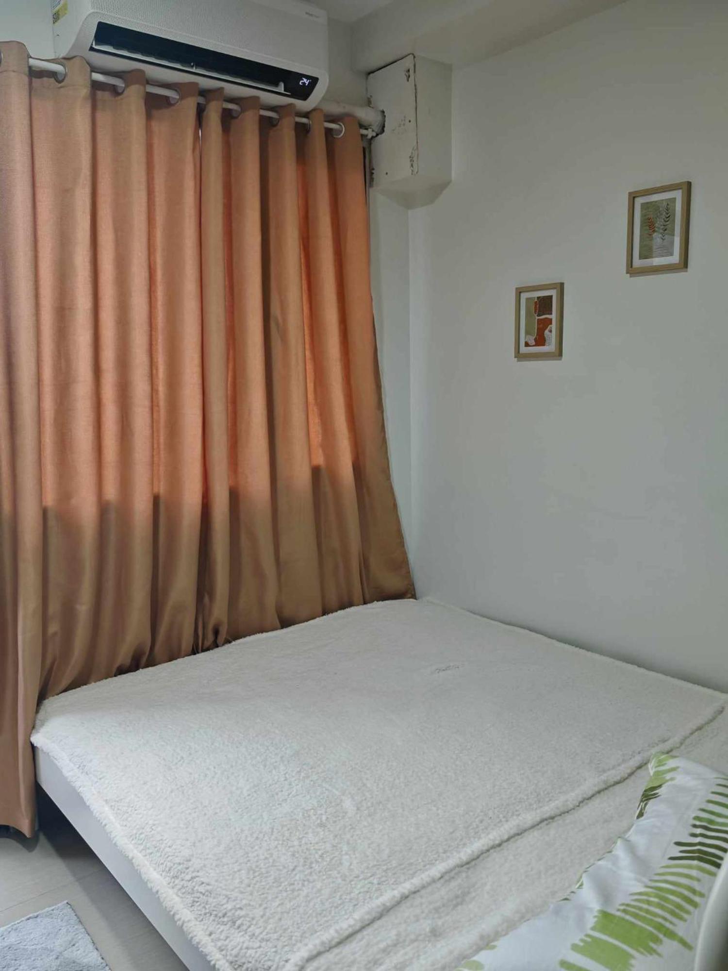Zeki's Place - Shore 2 Residences Moa * Manila