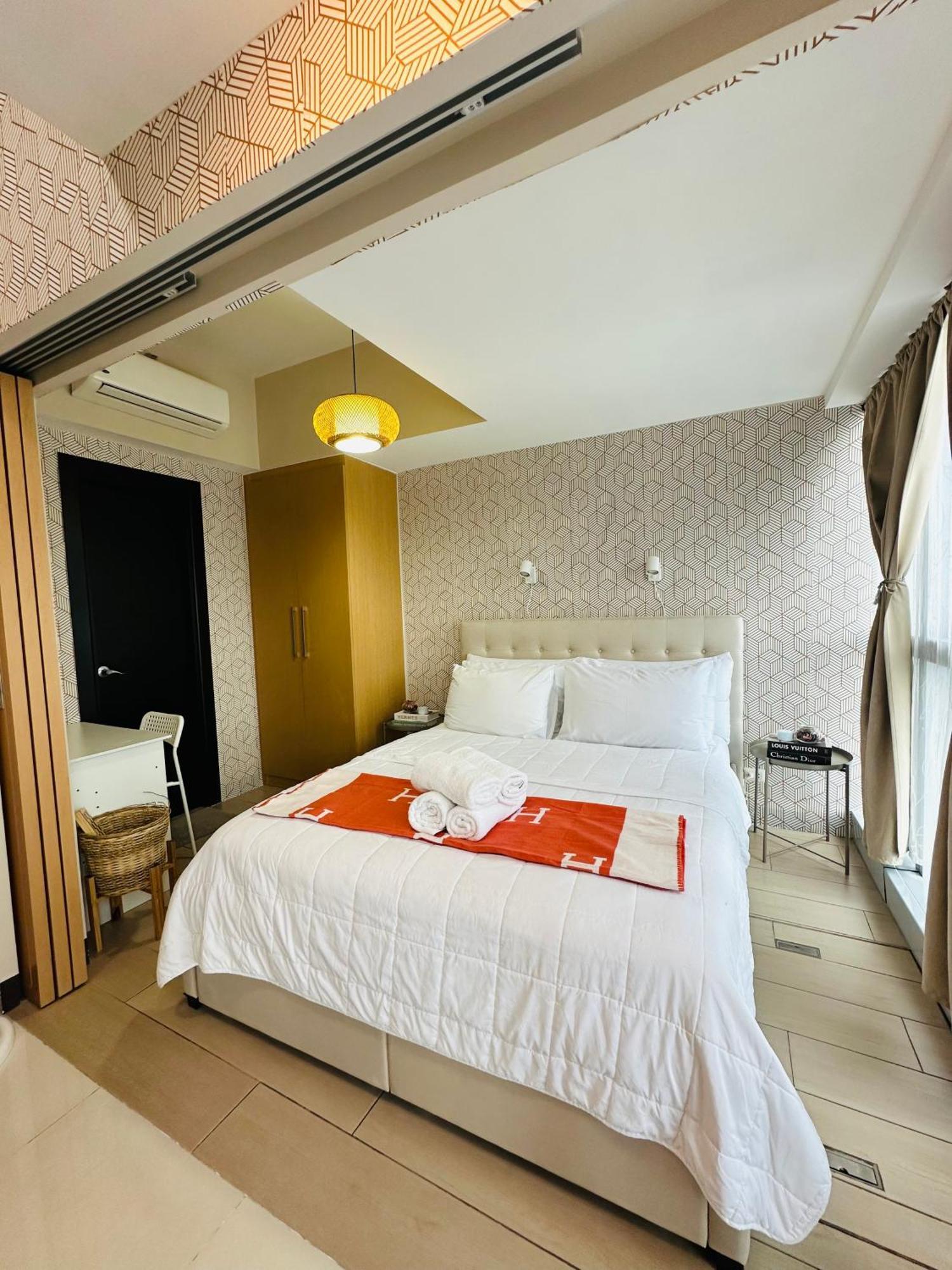 1br Uptown Parksuites Tower 1 *