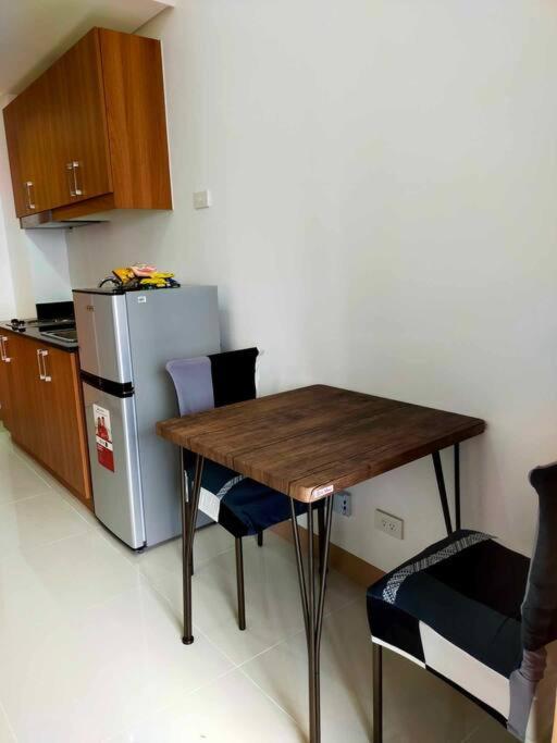 Jireh's Staycation In Makati
