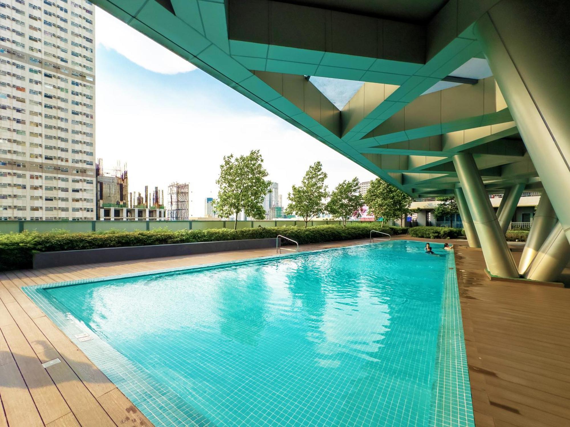 Gemstonebr In Smdc Fame Residences Apartment Manila