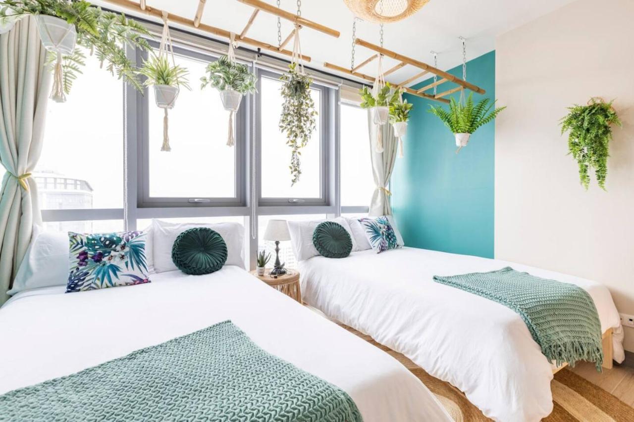 Holiday home Urban Oasis Serenity In The W Pool Gym *