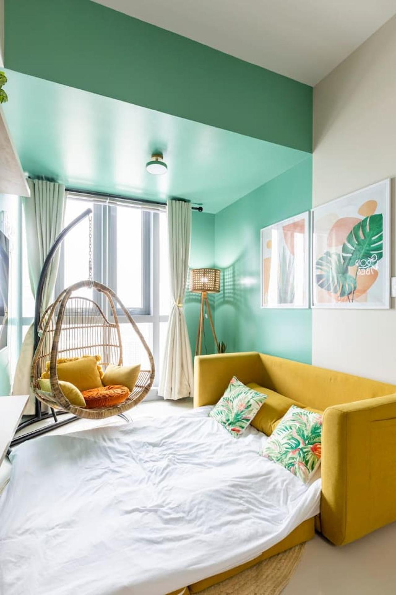 Urban Oasis Serenity In The W Pool Gym
