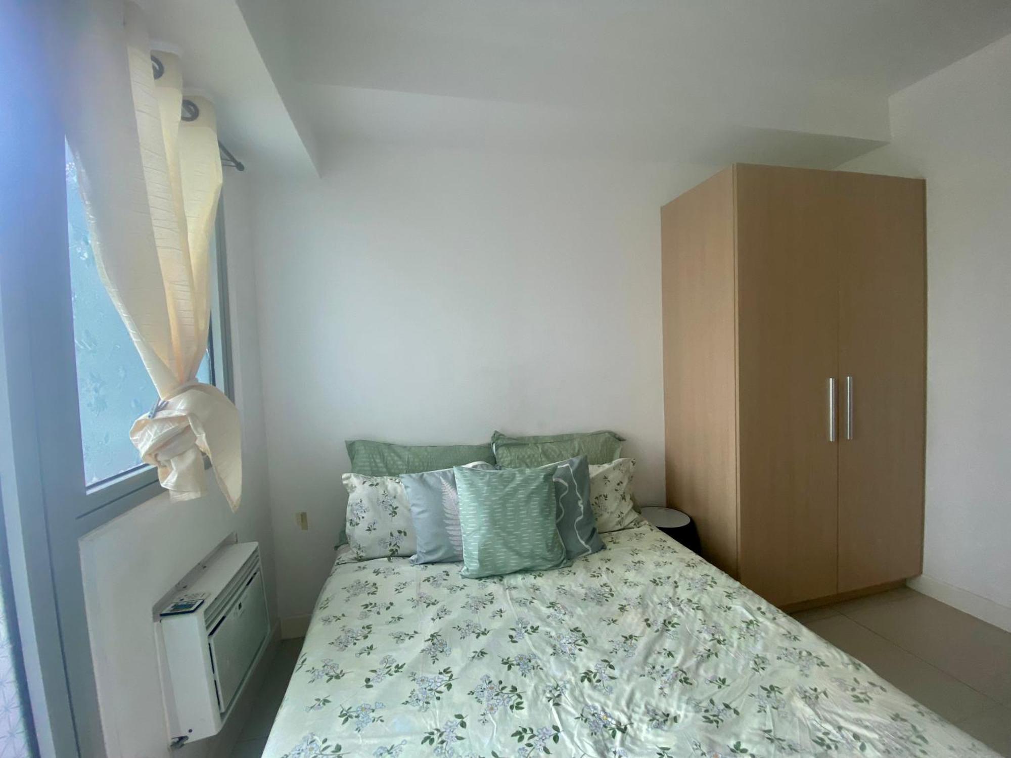 Feby Staycation Apartment