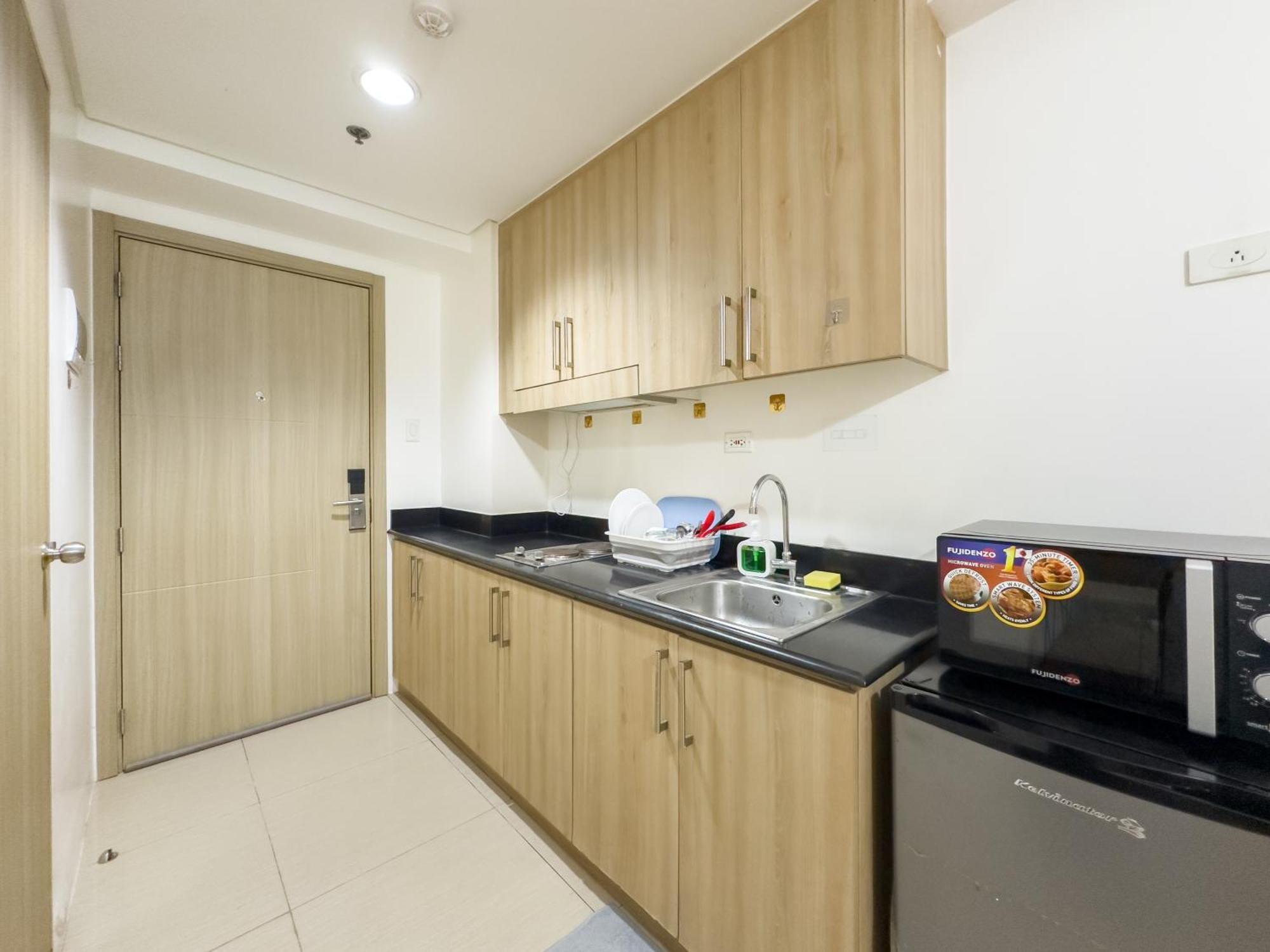 Gemstonebr In Smdc Shore Residences Manila