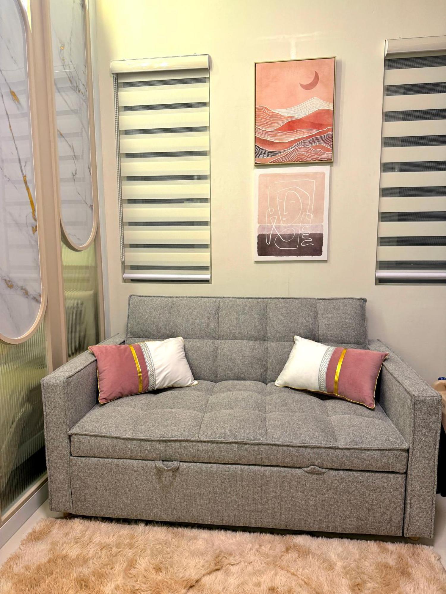 Casa Eleganza At Fame Residences - 1br Corner Unit, Cbd, Gym, Pool, Wifi, Great View * Manila
