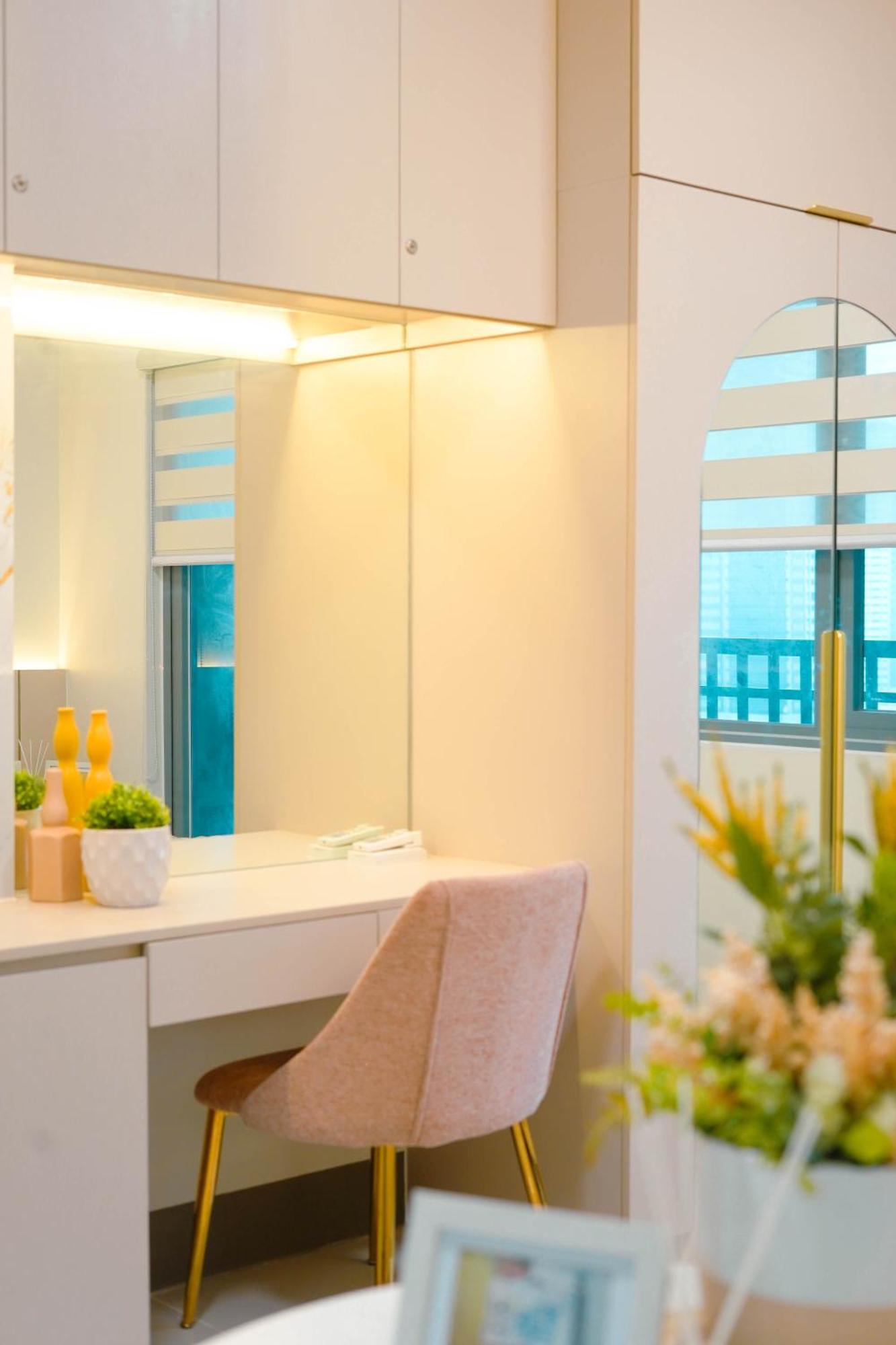 Casa Eleganza At Fame Residences - 1br Corner Unit, Cbd, Gym, Pool, Wifi, Great View Apartment Manila